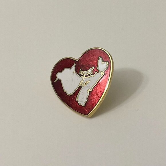 Vtg Tri Mar Dartmouth Pin Heart Shape PInback - Picture 3 of 9